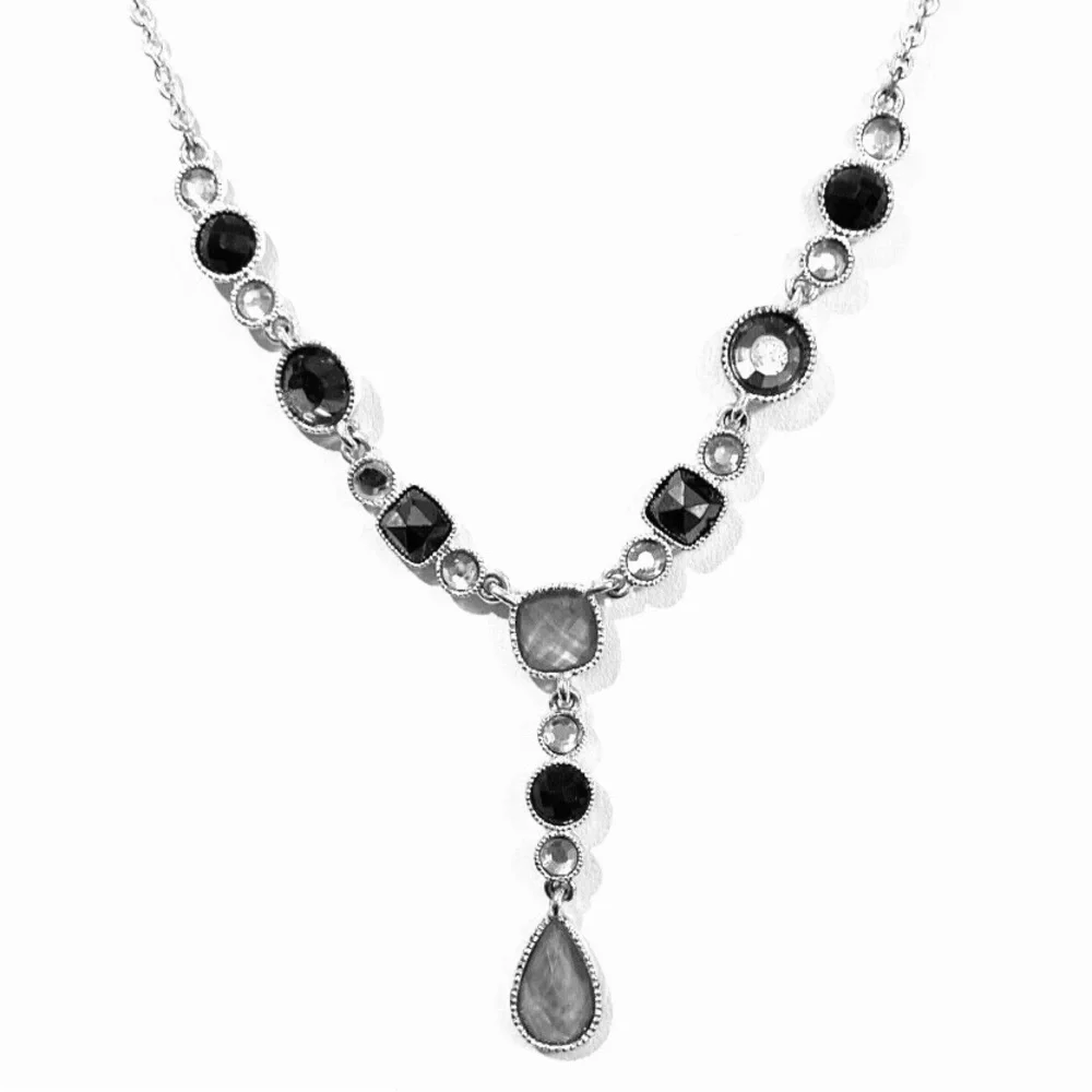 Avon lariat style necklace smokey grey rhinestones w/earrings Women’s jewelry